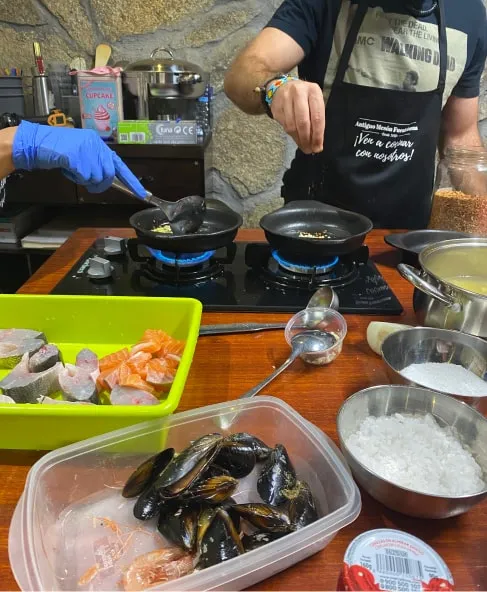 Niños cocinando